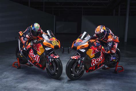 KTM REVEALS 2023 MOTOGP TEAM - JUST BIKES