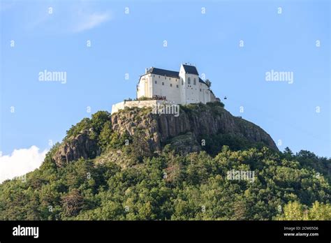 Fuzer Castle atop a volcanic hill in Northern Hungary Stock Photo - Alamy