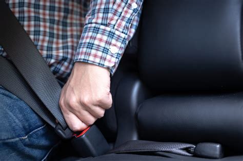 How To Prevent Seat Belt Injury - Common Seatbelt Injuries