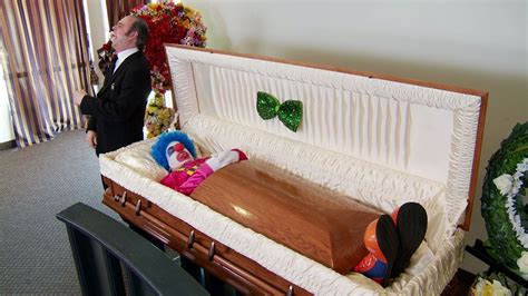 Crazy Funerals | Toddler bed, Post mortem pictures, Funeral