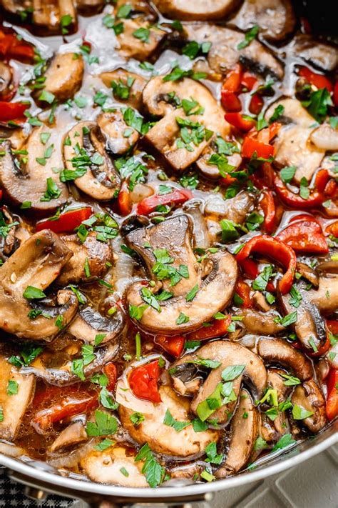 Italian Sauteed Mushrooms Recipe - Oh Sweet Basil