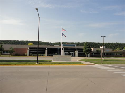 DHS Earns Top Spot in Iowa in US News Ratings of High Schools – Decorah ...