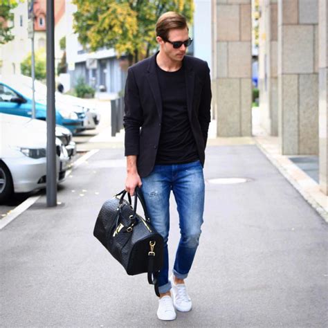 How To Wear A T-shirt With Blazer for men. 15 photos for inspiration - LIFESTYLE BY PS