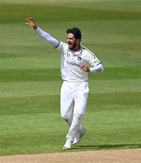 Hasan Ali goes up in appeal | ESPNcricinfo.com