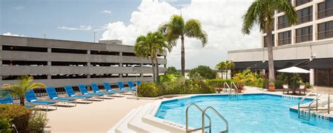 Tampa International Airport Hotel - TPA | Tampa Airport Marriott