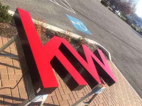 Keller Williams Channel Sign - EDGE Signs & Graphics