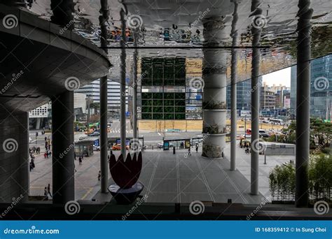 Yongsan Station Main Entrance Editorial Photography - Image of asian ...