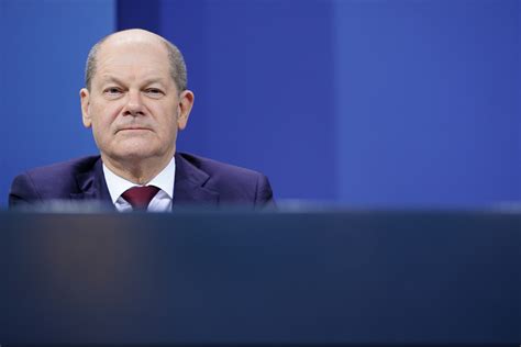 Germany's Olaf Scholz Arrives for Joe Biden Talks Under Pressure on Putin's Pipeline - Newsweek