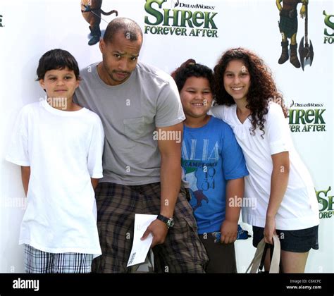 Donald faison and family hi-res stock photography and images - Alamy