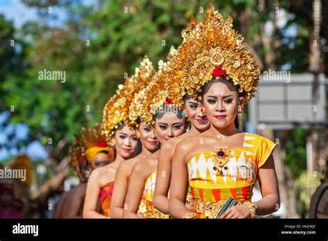 DENPASAR, BALI ISLAND, INDONESIA - JUNE 11, 2016: Group of Balinese ...