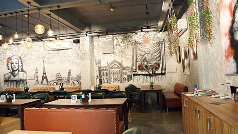 Kolkata Restaurants | Salt Lake’s newest diner 'Awadh' brings Lucknowi cuisine to city ...