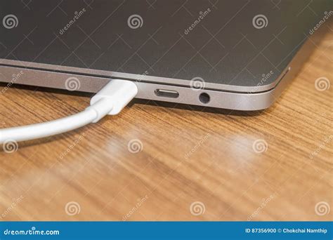 USB Type-C Port on Laptop and Cable`s White Stock Photo - Image of isolated, phone: 87356900