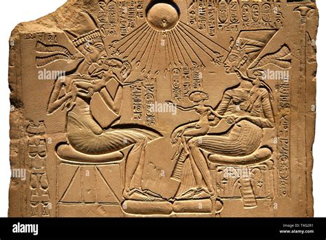 Nefertiti And Akhenaten Statues