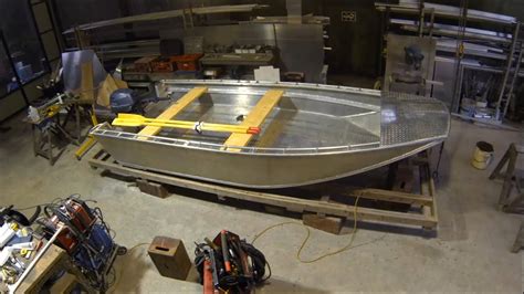 14 foot welded aluminum boat build - YouTube