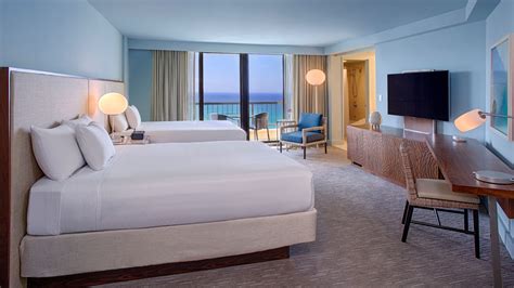 Waikiki Ocean View Suites with Balconies | Hyatt Regency Waikiki