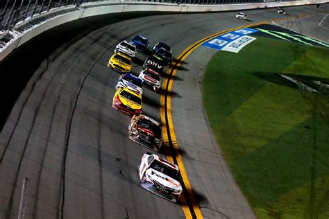 Closest finishes in Daytona 500 history | NASCAR