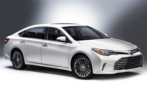 Used 2016 Toyota Avalon Hybrid MPG & Gas Mileage Data | Edmunds