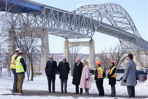 More than $1 billion awarded to Minnesota, Wisconsin bridge | MPR News