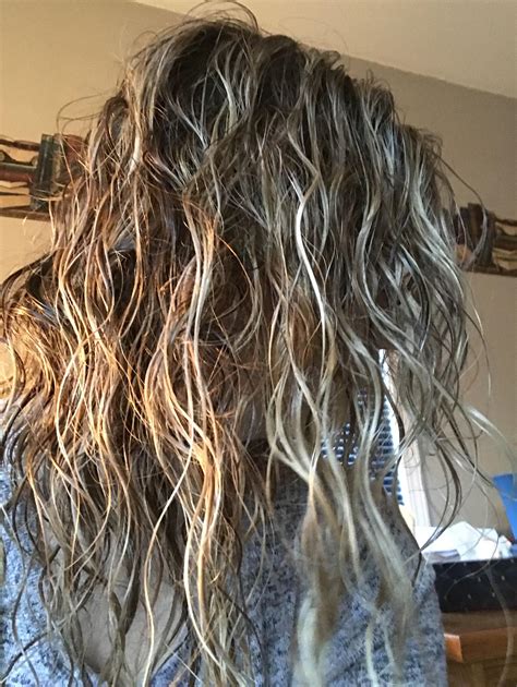 Curls are scraggly and not clumping... : r/curlyhair