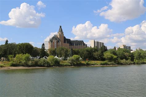 An Introduction to Saskatoon, Saskatchewan: Culture, Food & Attractions - Dave's Travel Corner