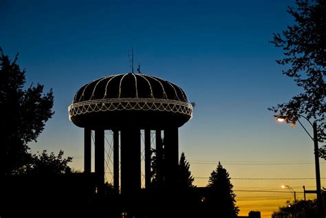 Water Tower, North Battleford, Saskatchewan | Water tower, North ...