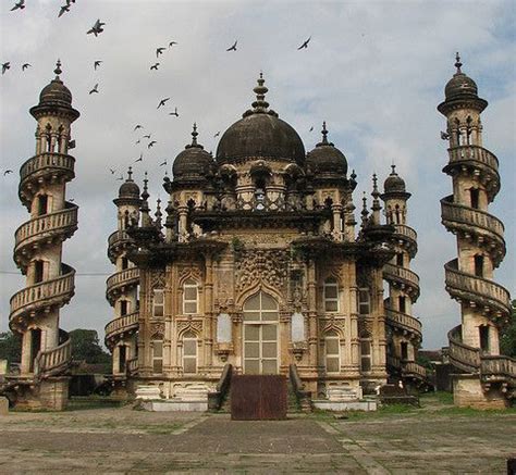 Photographs of Indian Castles and Manor Houses