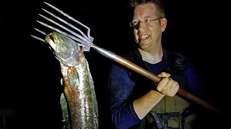 Spearfishing BIG Snakehead & Forging Fishing Spear - Catch Clean & Cook Snakehead - YouTube