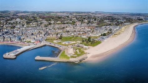 Premium Photo | View above broughty ferry