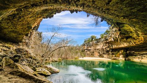 What Makes Dripping Springs a Hot Spot – Caliterra