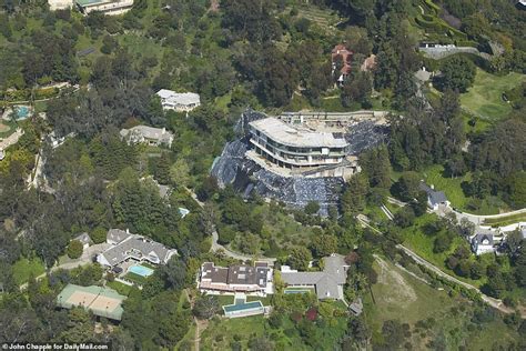 Property tycoon Mohamed Hadid owes $1.2million in back taxes on his disaster mega-mansion ...