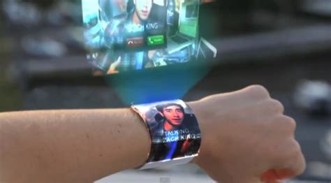 Holo Watch | vlr.eng.br