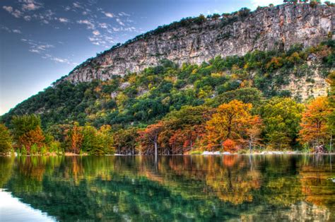 7 Amazing Places to See Beautiful Fall Colors in Texas | Tour Texas