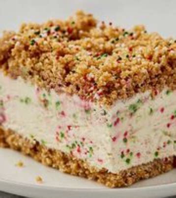 Christmas Crunch Cake – Findatorr