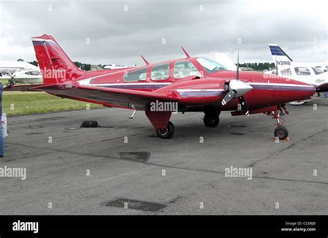 Beechcraft baron be55 g flak at kemble airfield hi-res stock photography and images - Alamy