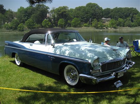 1956 Chrysler New Yorker - Information and photos - MOMENTcar