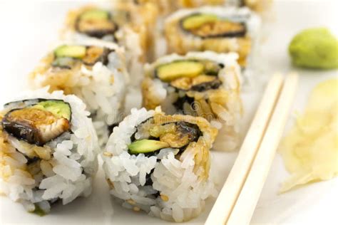 Hosomaki, Unagi Maki, BBQ Eel, Avocado Roll Stock Image - Image of seaweed, salmon: 44597749