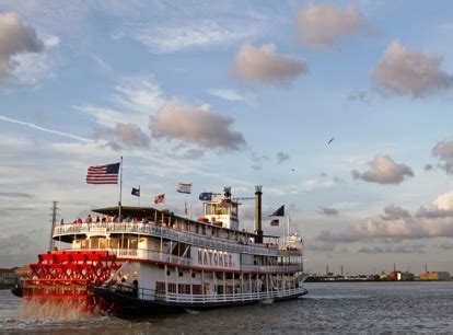 Creole Queen vs. Natchez: Which is the Best New Orleans River Jazz Cruise? - TripShock!