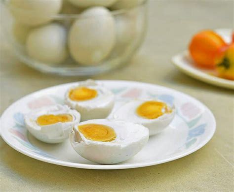 Homemade Salted Eggs | Resep