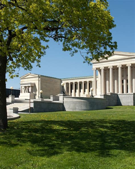 Albright-Knox Art Gallery, - Culture Review - Condé Nast Traveler