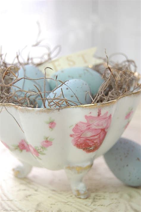 15 Wonderful Vintage Easter Decorations | Housetodecor.com