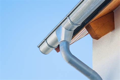 Tips for Painting Aluminum Rain Gutters | Wizard Rain Gutters