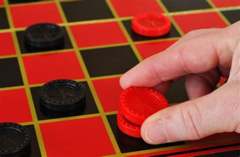 How do you play checkers? The best checkers game tutorial! #games #gameonfamily | Play checkers ...