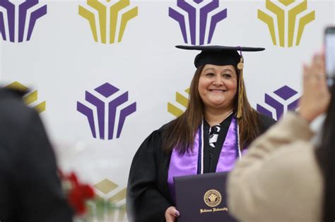 Hundreds Receive Diplomas at Bellevue University Winter Commencement