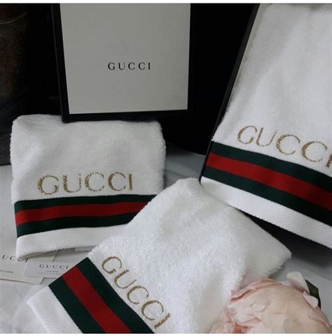 DECORATIVE GUCCI TOWELS SET OF 3 (SET DI 3 ASCIUGAMANI GUCCI IN SCATOLA ...