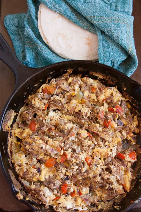 Machaca con Huevo (Machaca with Eggs) + Video | Recipe | Mexican food ...