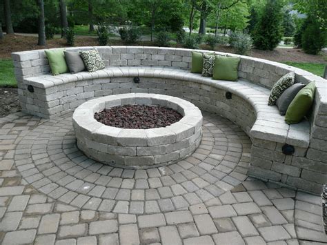 Tips and Tricks for Laying an Outdoor Brick Patio