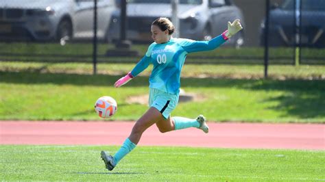 Medugno Makes Career-High Five Saves as Women's Soccer Draws With Villanova - Cornell University ...