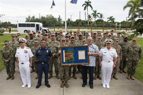 DVIDS - Images - Chief of Naval Operations Awards Navy Meritorious Unit ...