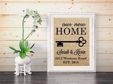 29 Best Personalized Home Decor Gift Ideas Your Family will Love in 2021