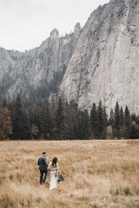 Romantic Sunrise Elopement in Yosemite Valley – athenaandcamron.com Read our guide for brides ...